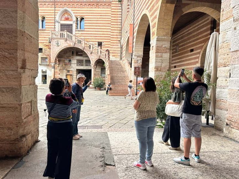 Verona Guided Walking Tour of the City's Top Highlights - Practical Details and Value