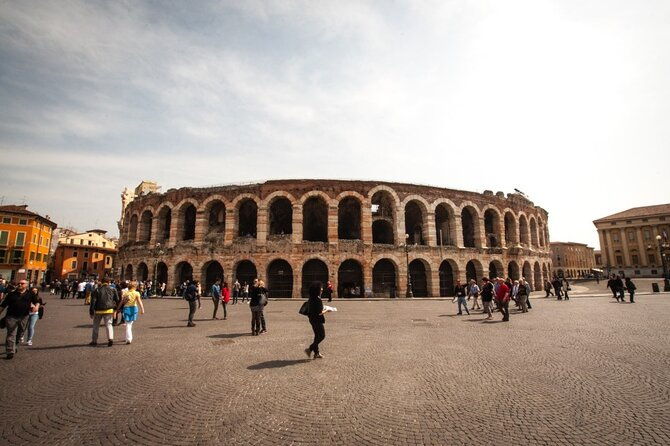 verona-highlights-with-local-walking-tour-juliets-house-tickets