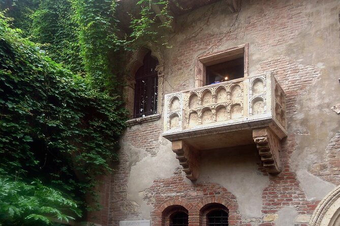 verona-highlights-with-local-walking-tour-juliets-house-tickets