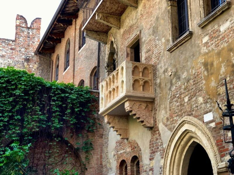 verona-private-walking-tour-in-the-city-of-love