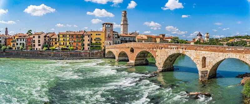 Verona Private Walking Tour: Romance, History & Hidden Gems - Key Points