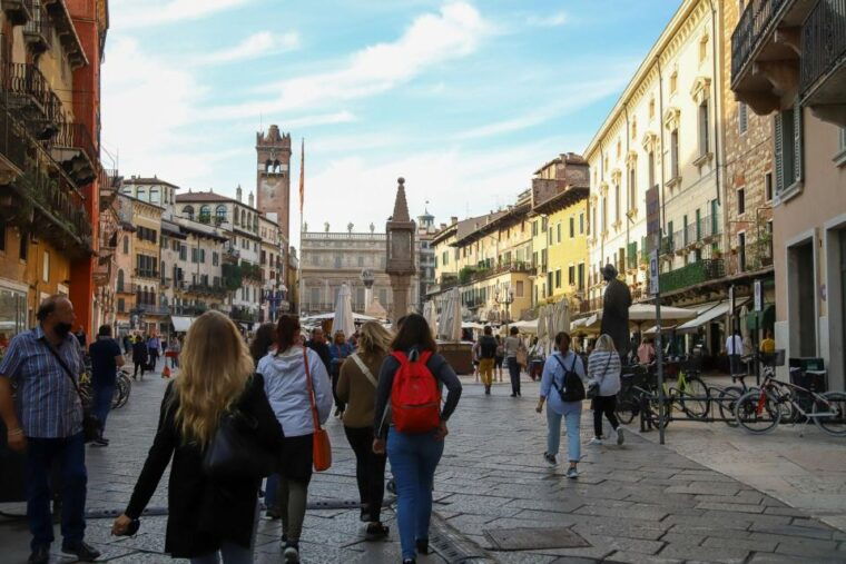verona-street-food-walking-tour-near-the-historical-center