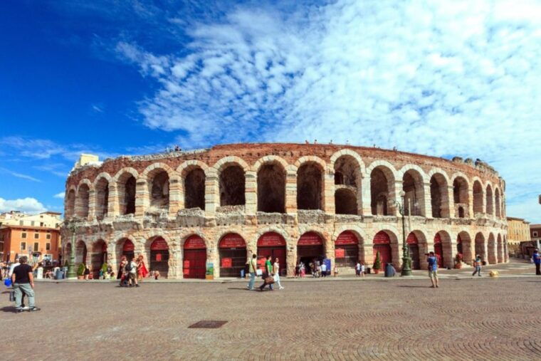 verona-walking-tour-arena-fast-entry