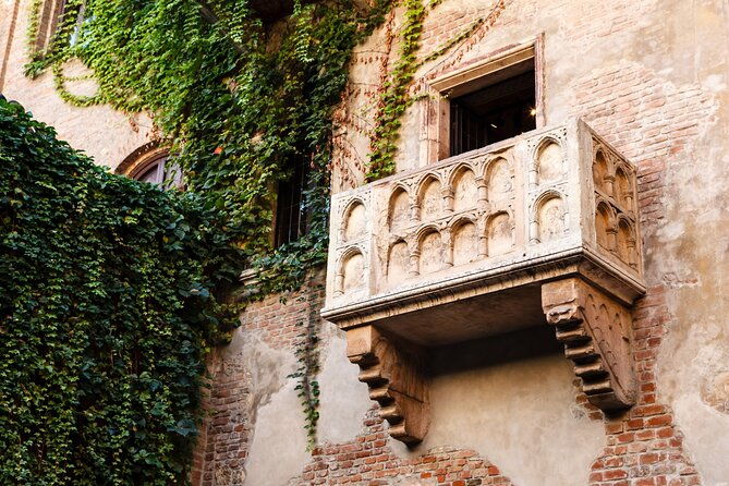 veronaself-guided-scavenger-hunt-and-walking-tour