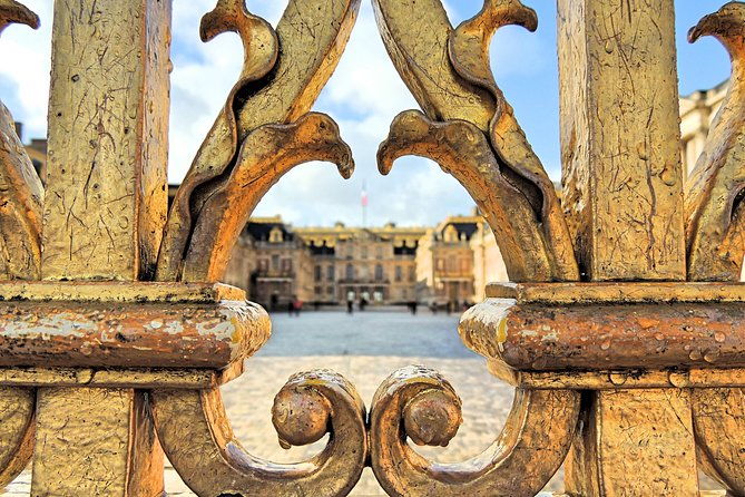 versailles-best-of-domain-skip-the-line-access-day-tour-with-lunch-from-paris