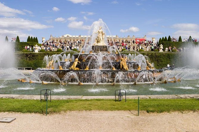 versailles-castle-private-guided-day-tour-from-paris-van-guide