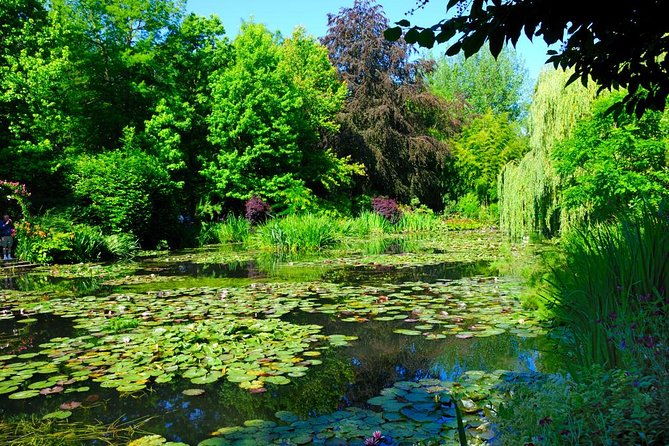 versailles-giverny-private-day-tour-luxury-van-private-guide-2
