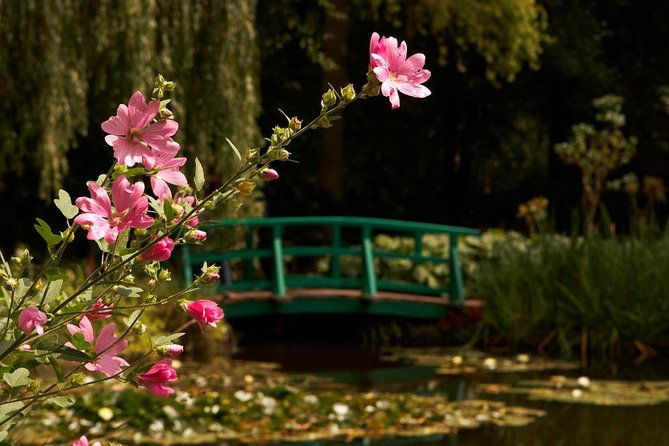 versailles-giverny-private-day-tour-luxury-van-private-guide-2