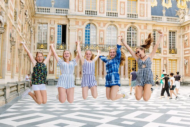versailles-half-day-bike-tour-with-marie-antoinettes-hamlet