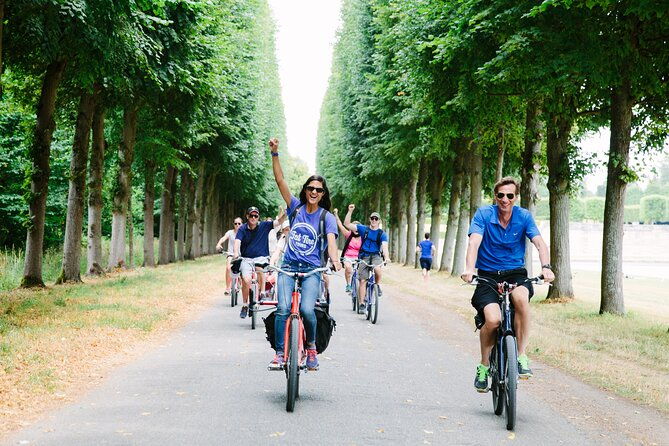 versailles-half-day-bike-tour-with-marie-antoinettes-hamlet