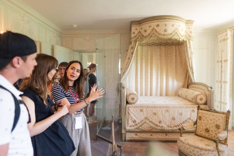 versailles-marie-antoinette-petit-trianon-estate-tour