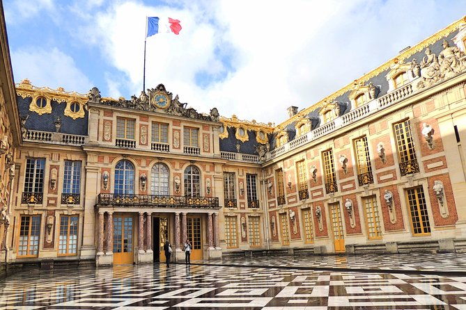 versailles-palace-gardens-tour-with-transport-from-paris