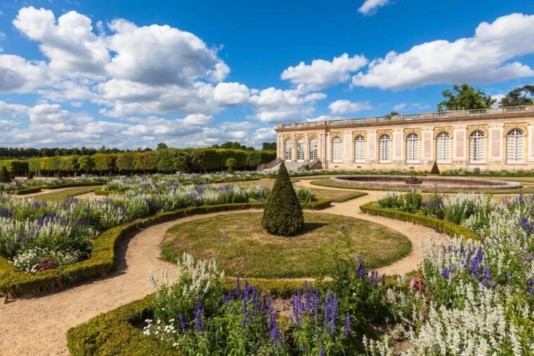 versailles-palace-gardens-trianon-estate-fast-track-tour