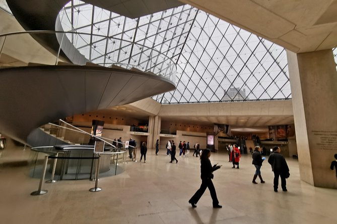 versailles-palace-louvre-museum-private-day-tour-from-paris