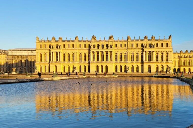 versailles-palace-marie-antoinettes-estate-private-tour