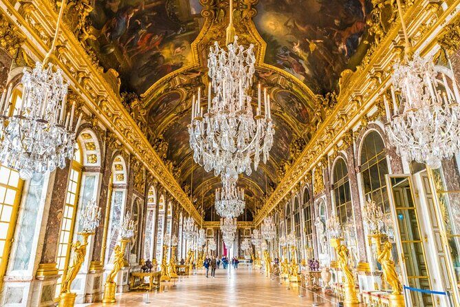 Versailles Palace Private Tour from Paris/skip-the-line ticket - Authentic Visitor Experiences