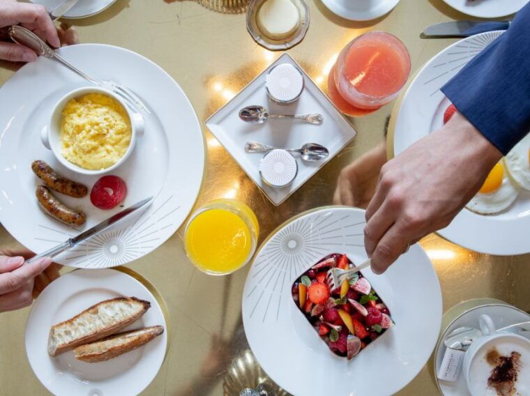 versailles-palace-skip-the-line-entrance-and-breakfast