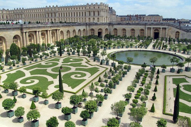 versailles-private-day-excursion-with-palace-gardens-trianon-2