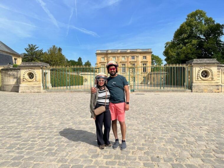 versailles-skip-the-line-chateau-and-estate-sidecar-tour