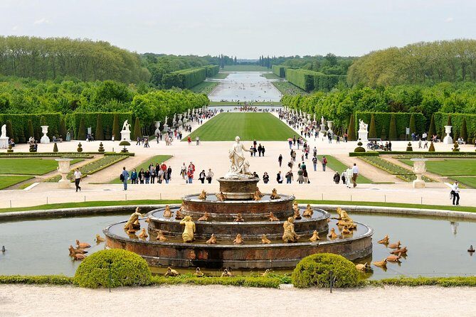 Versailles Timed Entrance Ticket and Giverny Small Group Day Trip from Paris - FAQs