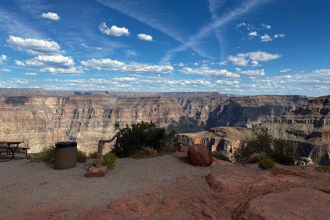 vertigo-from-infinity-in-the-heart-of-the-desert-grand-canyon-skywalk