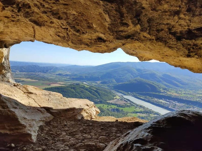 Vertigo hike: the Trou de l'Argent cave from Sisteron - An Overview of the Experience