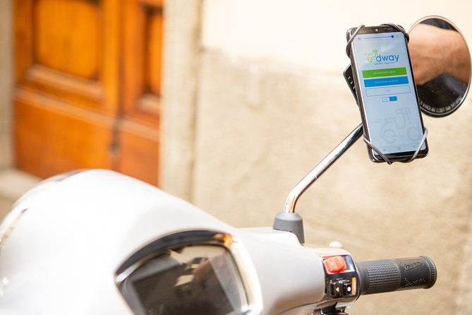 vespa-elettrica-70-125-rental-for-the-full-day-in-florence