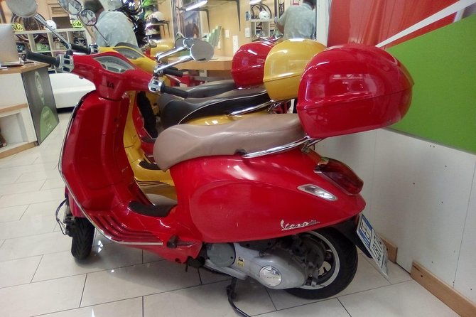 vespa-motorcycle-rental-in-florence