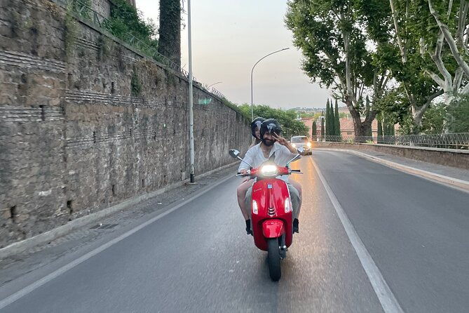 vespa-photoshoot-rome-tour