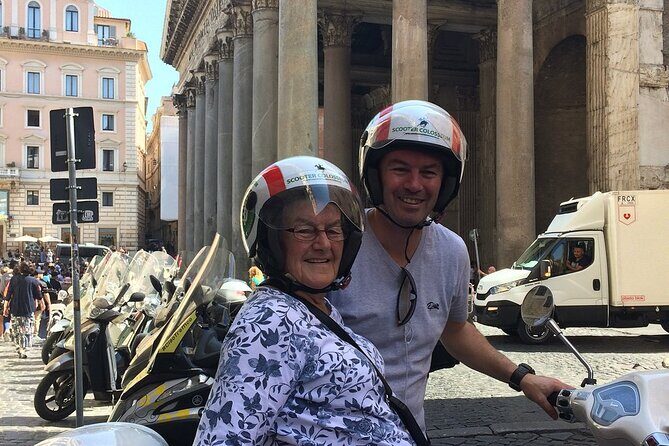 Vespa Primavera 125 cc Rental at Rome 24 ore - Final Thoughts: Who Will Love This Vespa Rental?