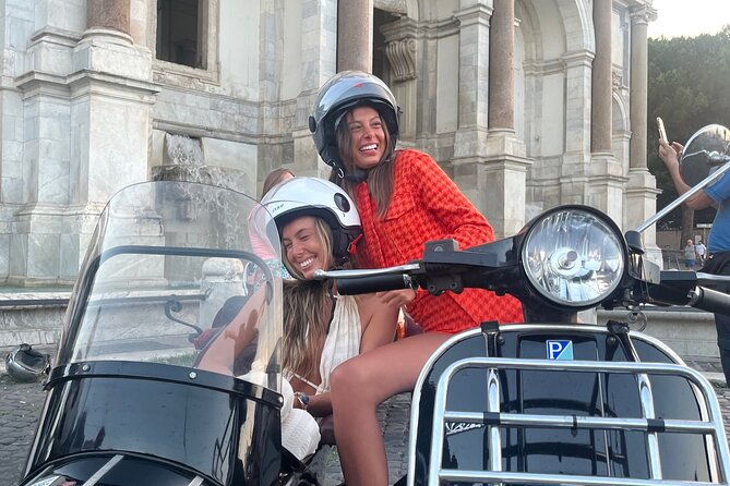 vespa-sidecar-tour-by-night-with-pickup