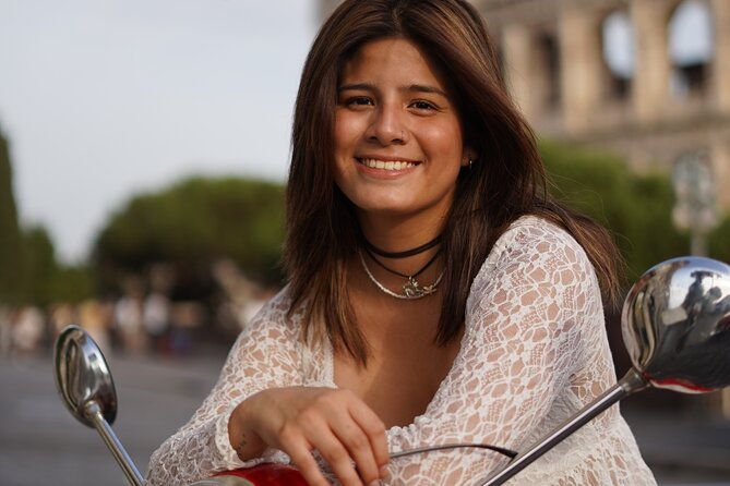 vespa-tiramisu-tour-in-rome-with-professional-photographer