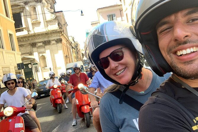 vespa-tour-of-rome-with-francesco-official-licensed-guide