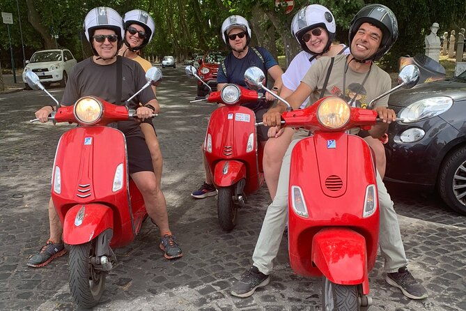 vespa-tour-of-rome-with-francesco-official-licensed-guide