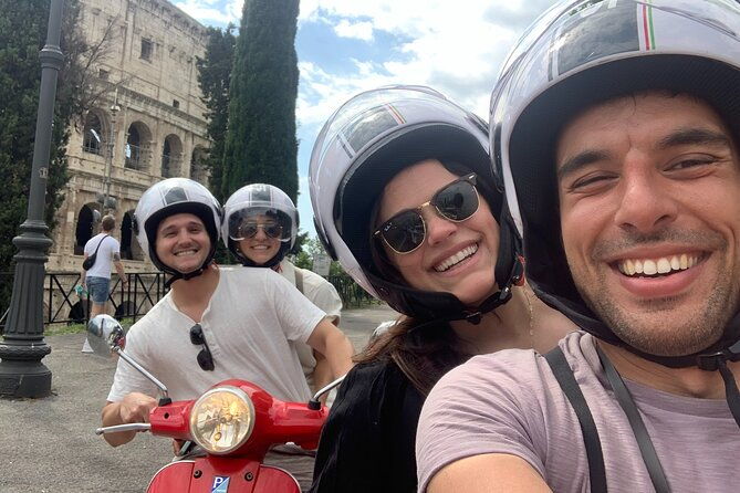 vespa-tour-rome-3-hours-with-francesco-official-licensed-guide