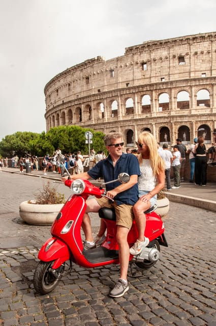 vespa-tour-with-tiramisu-and-photoshoot-in-rome