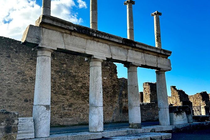vesuvius-and-pompeii-from-naples-or-sorrento