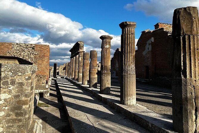 vesuvius-and-pompeii-from-naples-or-sorrento