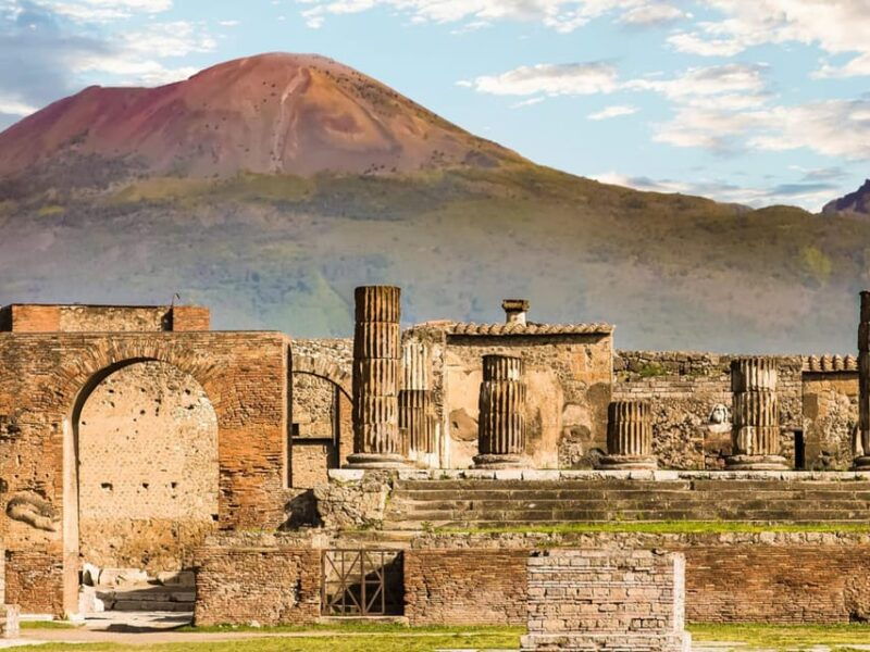 vesuvius-pompeii-tour-step-into-ancient-history-nature