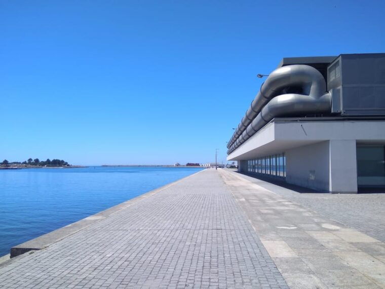 viana-do-castelo-ponte-de-lima-barcelos-full-day-from-porto