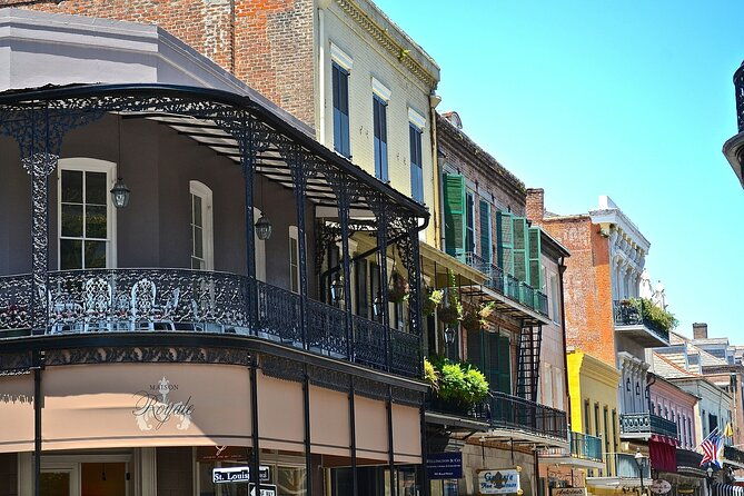 vibrant-vistas-upper-french-quarter-walking-tour