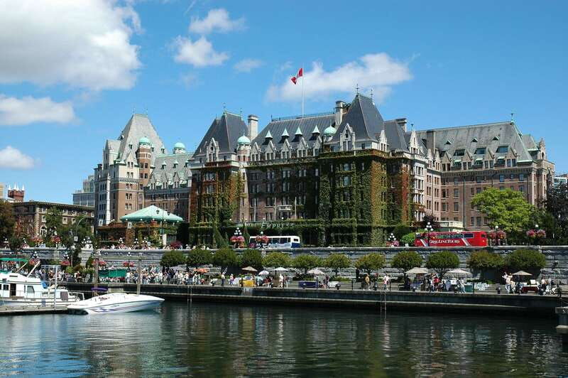 victoria-and-butchart-gardens-christmas-tour
