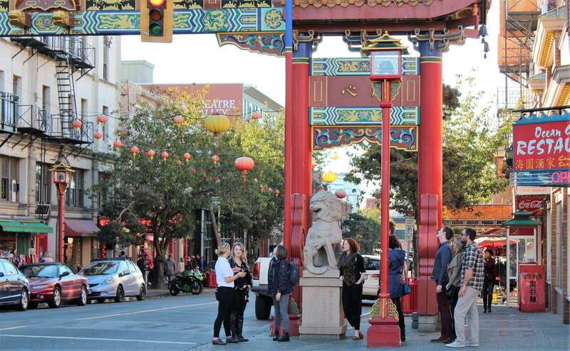 victoria-chinatown-and-old-town-food-tour-with-tastings