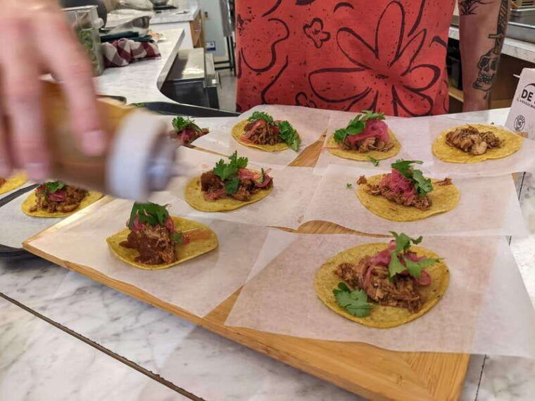 victoria-chinatown-and-old-town-food-tour-with-tastings