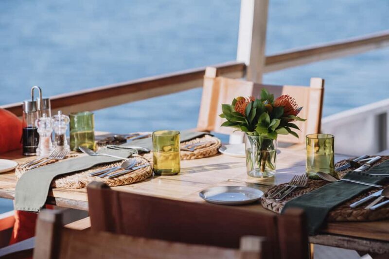 Victoria Falls: Dinner Cruise on the Zambezi River - Who Is This Tour For?