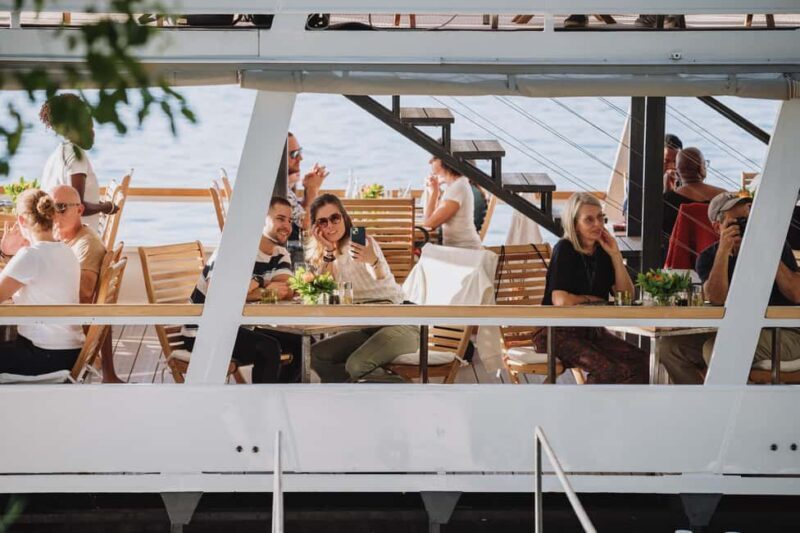 Victoria Falls: Dinner Cruise on the Zambezi River - FAQ