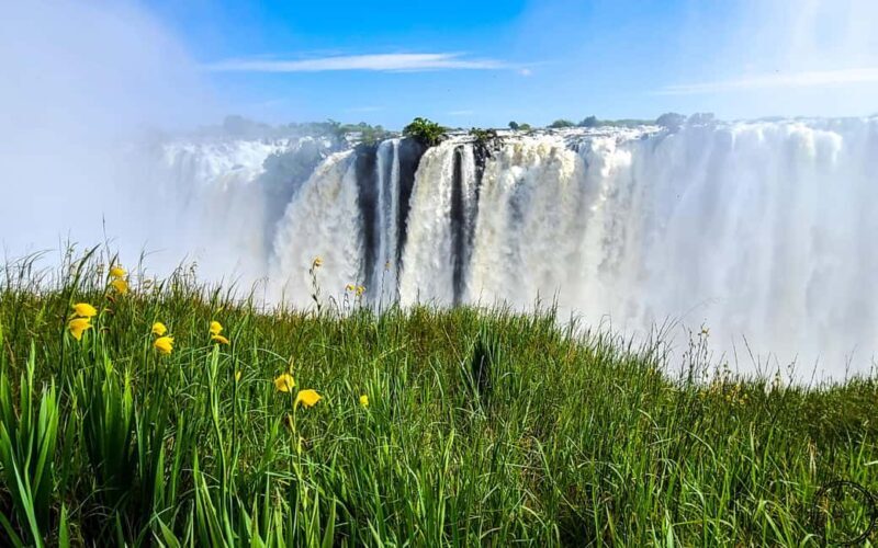 Victoria Falls: Guided Tour of the Zimbabwean Side - Why Choose the Guided Tour?