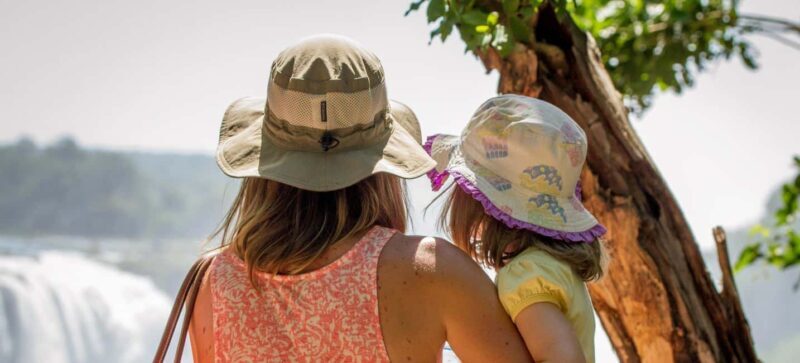Victoria Falls Guided Tour Plus Lunch & Transport - Key Points