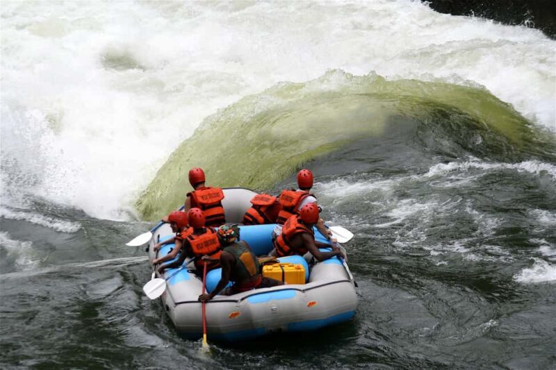 Victoria Falls: Zambezi River White Water Rafting - An in-depth look at the Zambezi White Water Rafting Tour