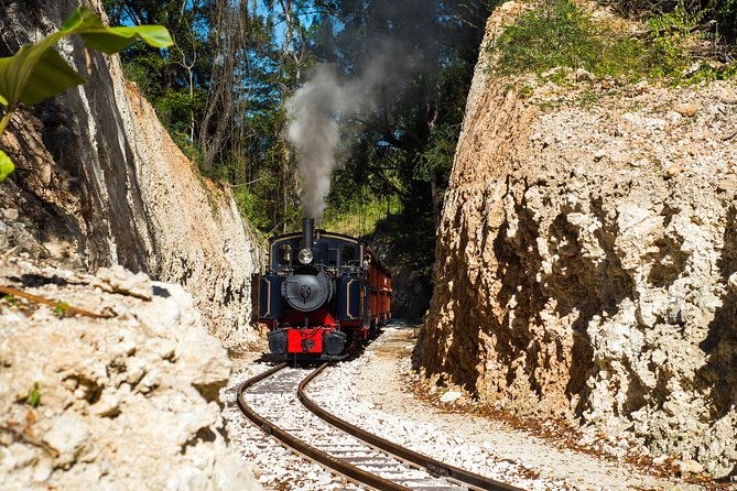 victorian-steam-railway-to-cherry-tree-hill-great-house-option